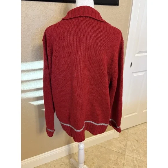 Vintage Woolrich Women's Snowflake Sweater, Red, XL, Angora - Picture 3 of 11